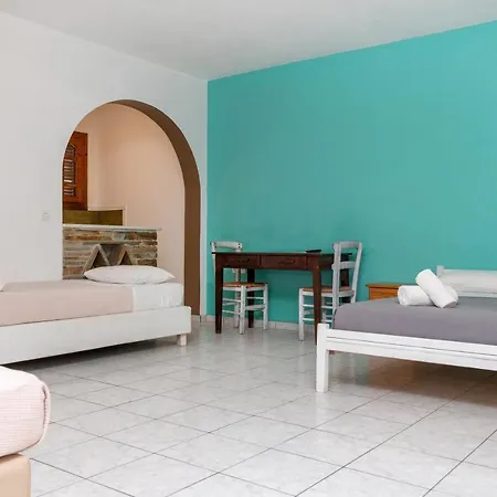 Depis Economy 公寓 Naxos City
