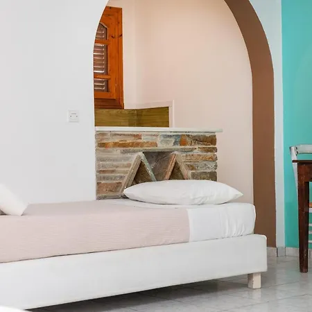 Depis Economy 公寓 Naxos City