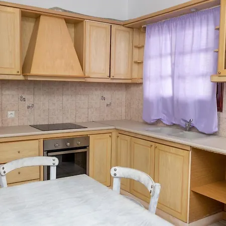 Depis Economy Apartman Naxos City