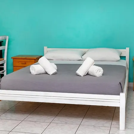 Apartment Depis Economy Naxos City